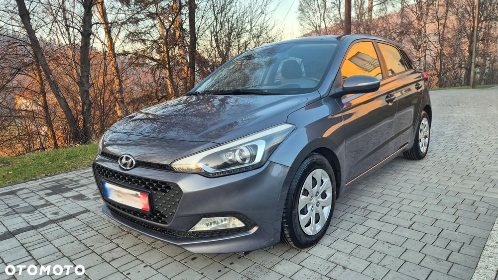 Hyundai i20 1.2 Intro Edition - 17