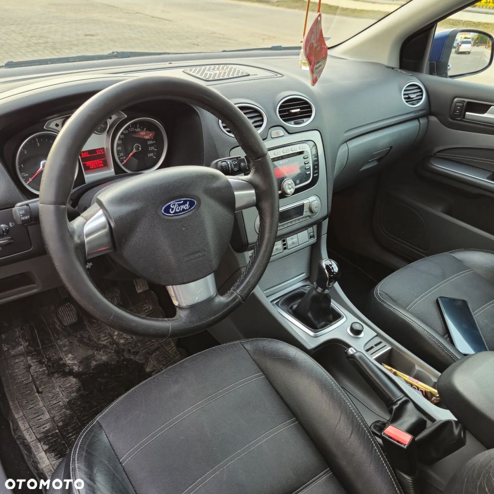 Ford Focus 1.6 TDCi DPF Ambiente - 7