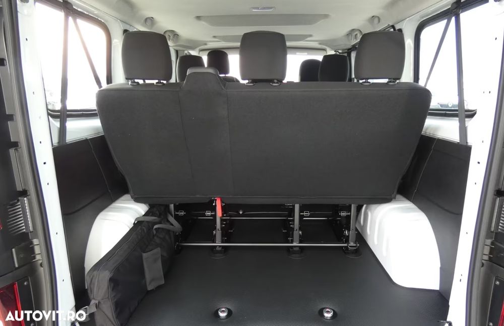 Renault Trafic 2.0 Blue dCi 110 S&S L2 8+1 Life - 12