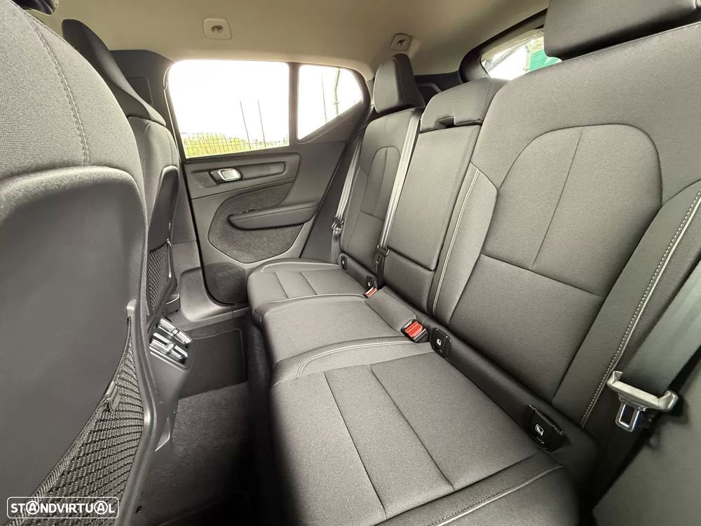 Volvo XC 40 1.5 T3 Momentum Plus Geartronic - 16