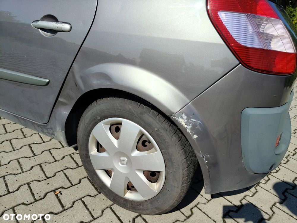 Renault Scenic 2.0T Luxe Expression - 5