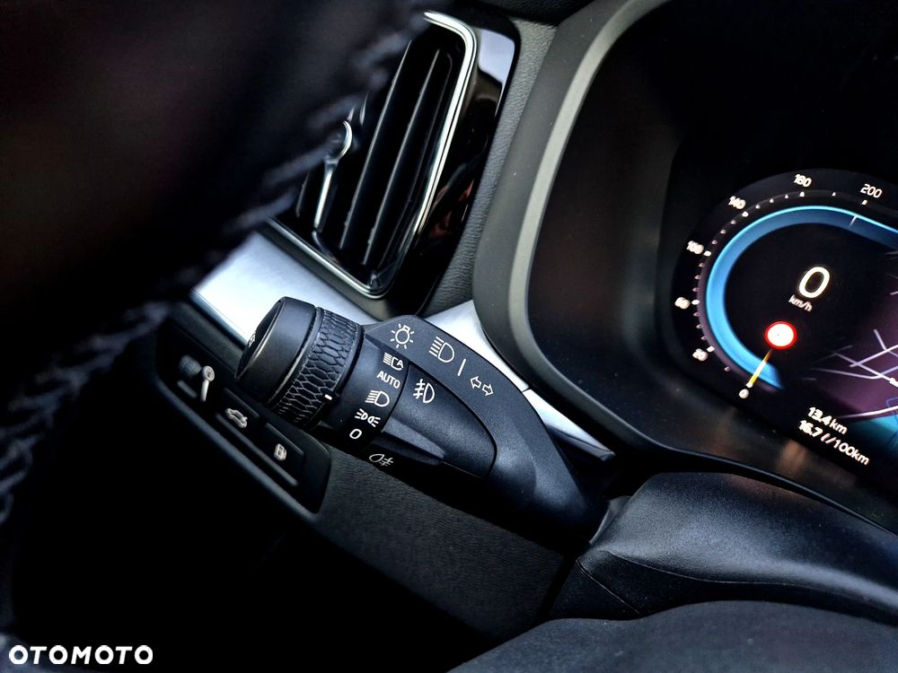 Volvo XC 60 T6 AWD Recharge Geartronic Inscription Expression - 19