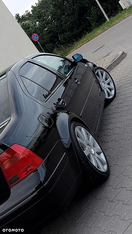 Volkswagen Bora 2.3 V5 Highline - 26