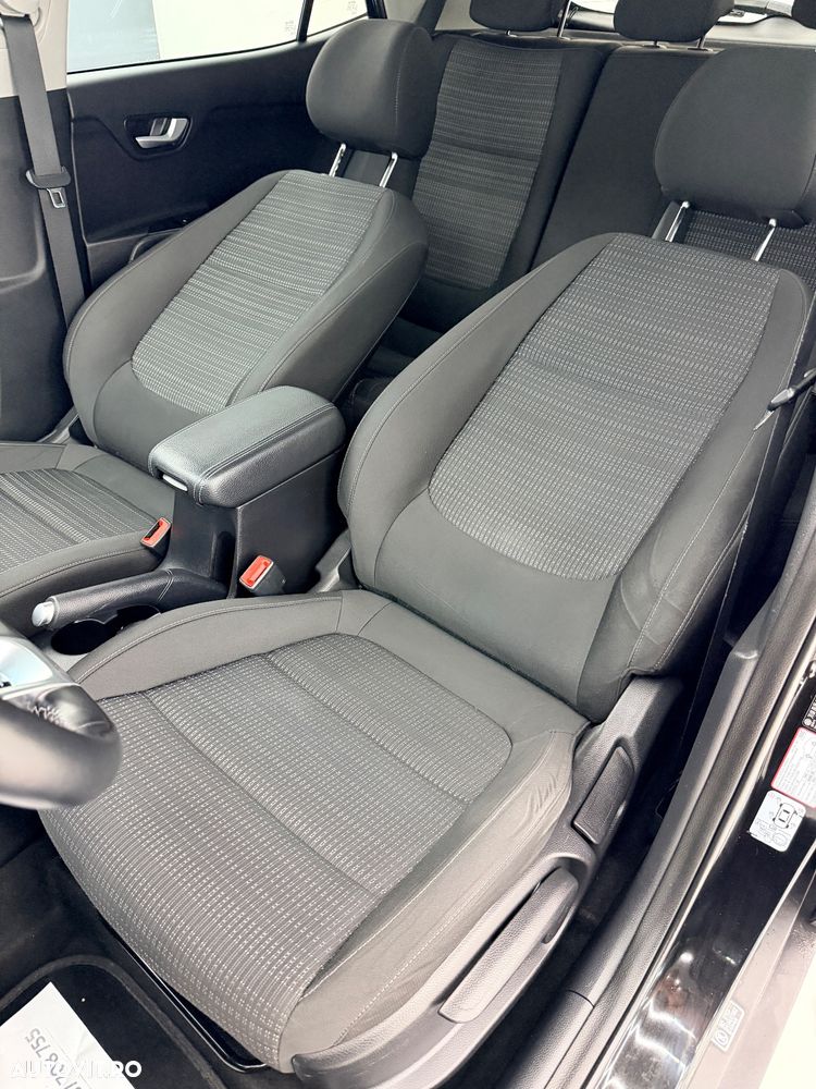 Kia Stonic 1.6 DSL Urban - 19