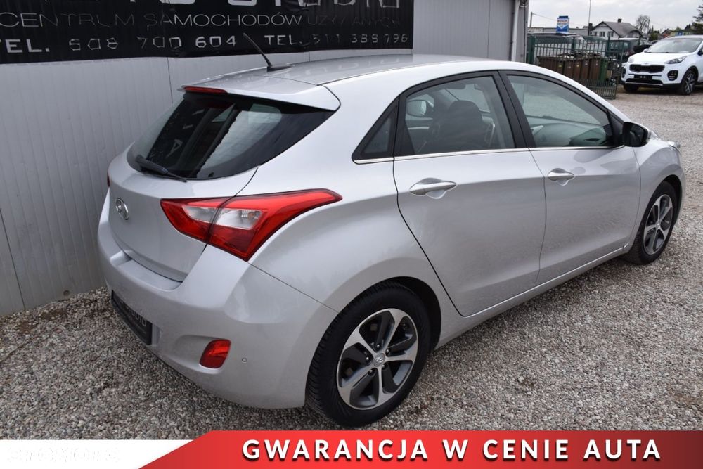 Hyundai i30 1.6 CRDi Fifa World Cup Edition - 39