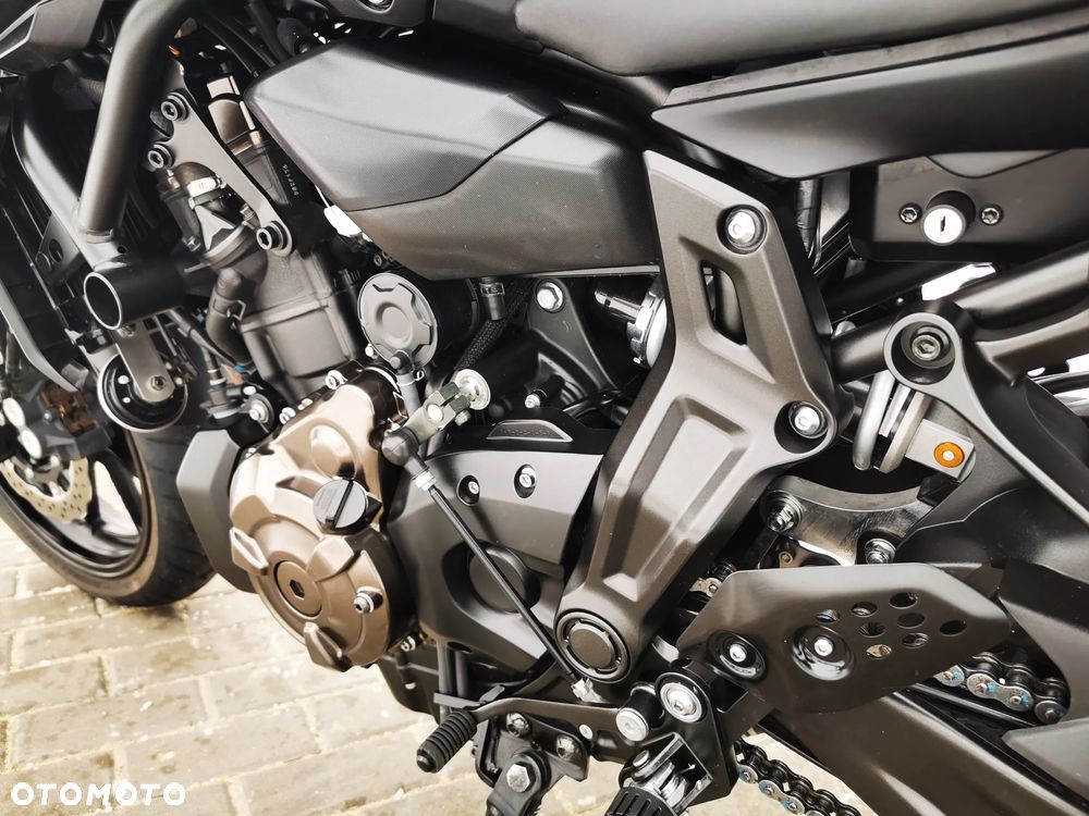 Yamaha MT - 30