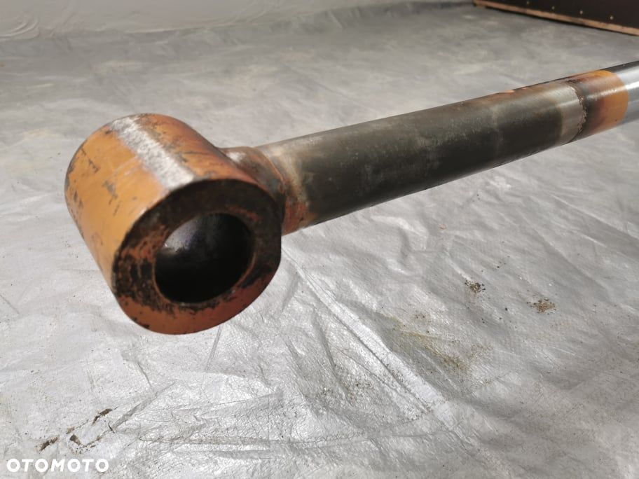 Siłownik wysuwu ramienia  Manitou MT 932 {Wewnętrzny} - 4