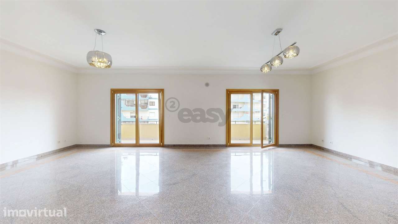 Moradia em Banda T5 Arrendamento em Póvoa de Santa Iria e Forte da Cas - Grande imagem: 5/35