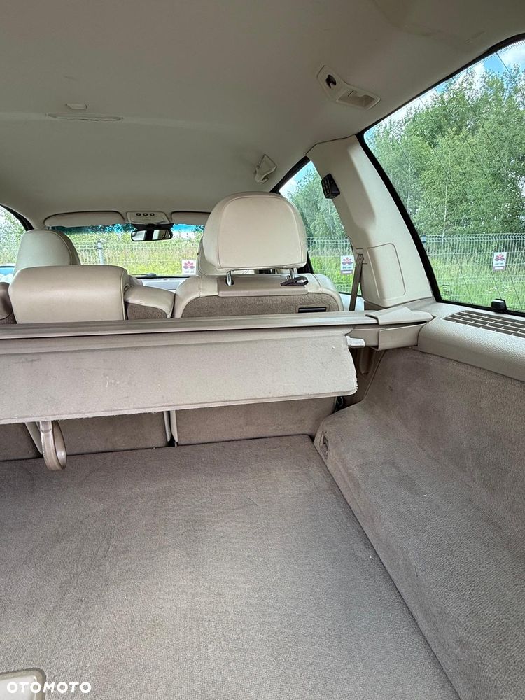 Volvo XC 90 4.4 V8 AWD Momentum - 24