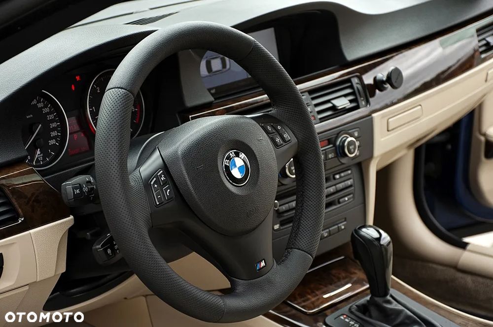 BMW Seria 3 330xd - 23