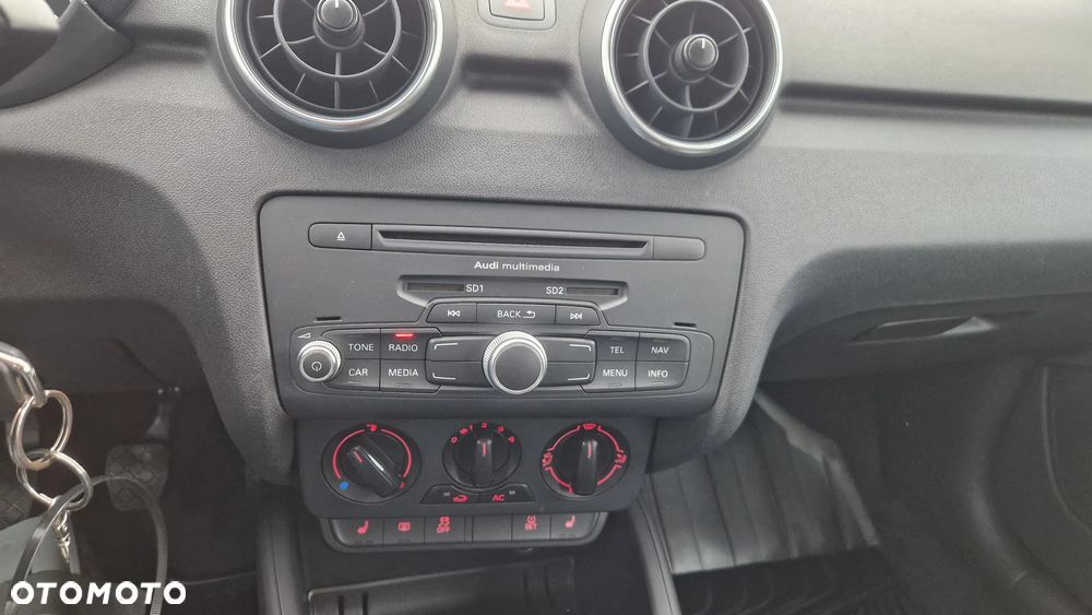 Audi A1 Sportback 1.6 TDI Attraction - 12