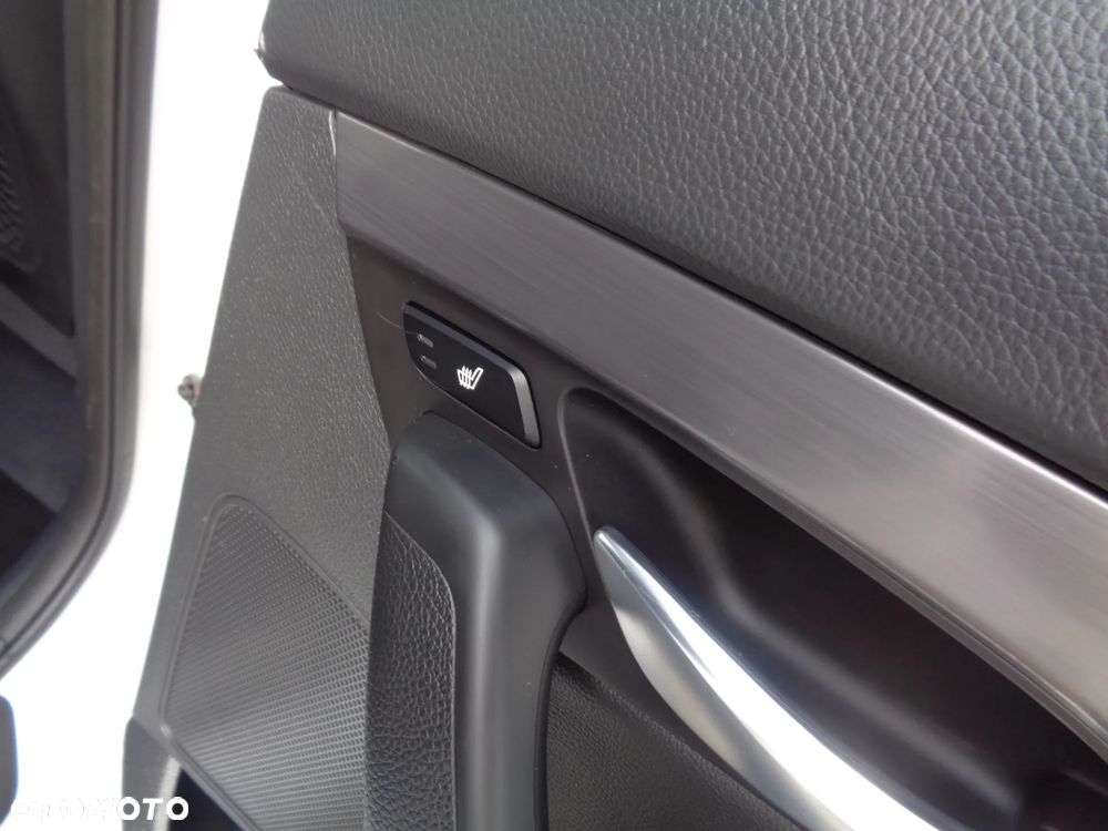 Hyundai i40 Kombi 1.7 CRDi DCT Premium - 26