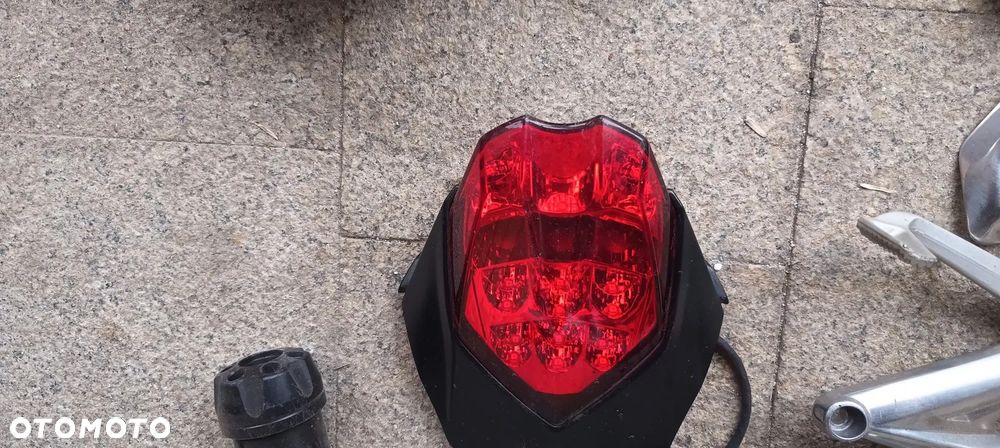 TRIUMPH 675 765 LAMPA TYŁ SET OGON PRZEŁĄCZNIK OWIEWKA - 14