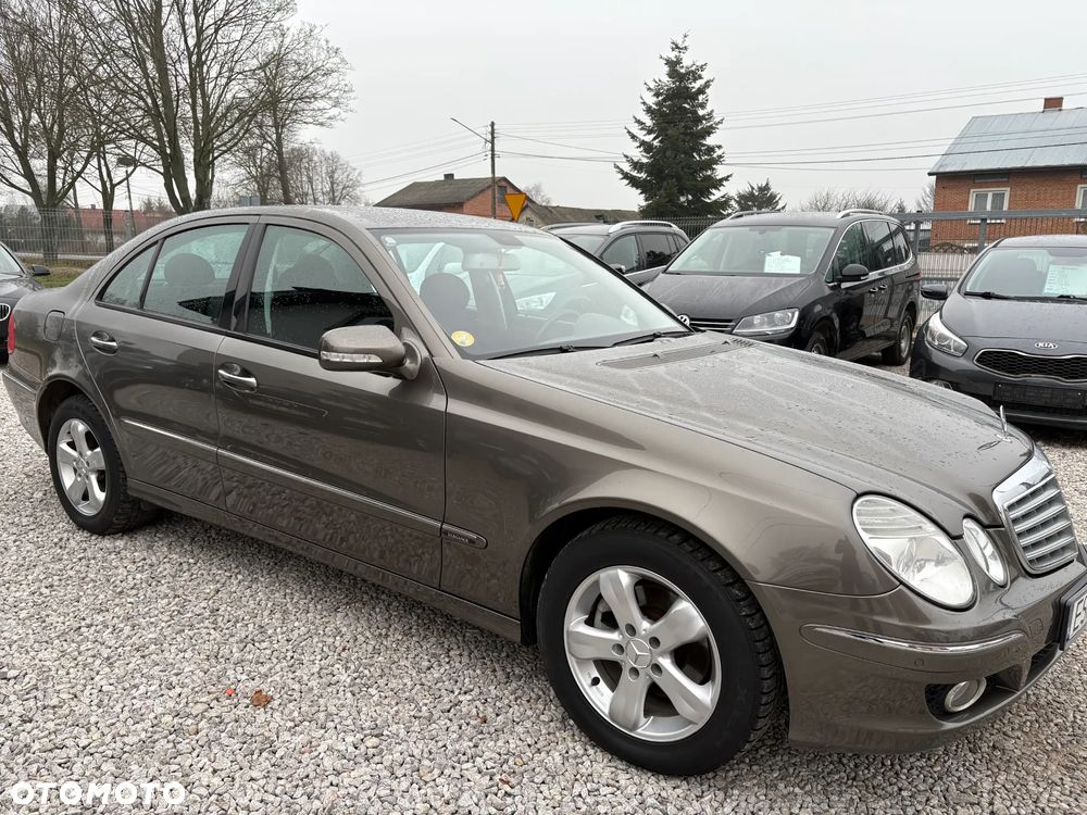 Mercedes-Benz Klasa E 200 CDI Elegance DPF - 2