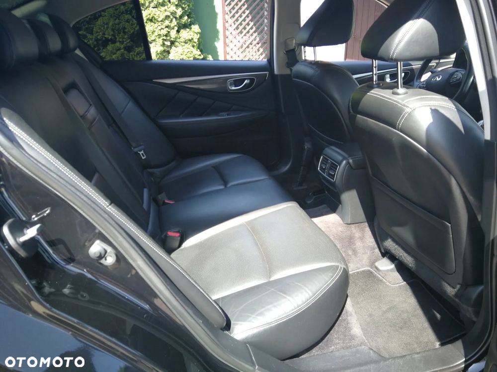 Infiniti Q50 2.2d - 14