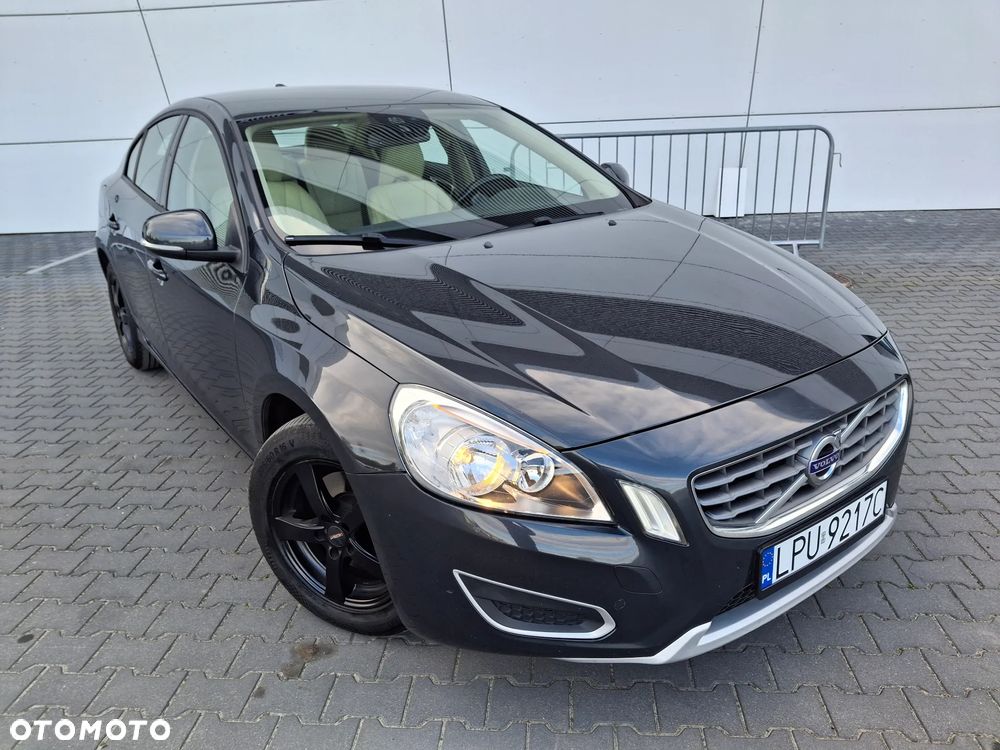 Volvo S60 D3 Geartronic Summum - 16