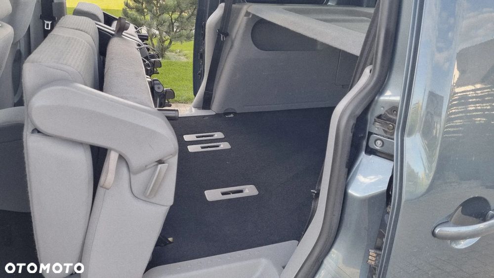 Volkswagen Caddy 1.6 Life Style (5-Si.) - 23