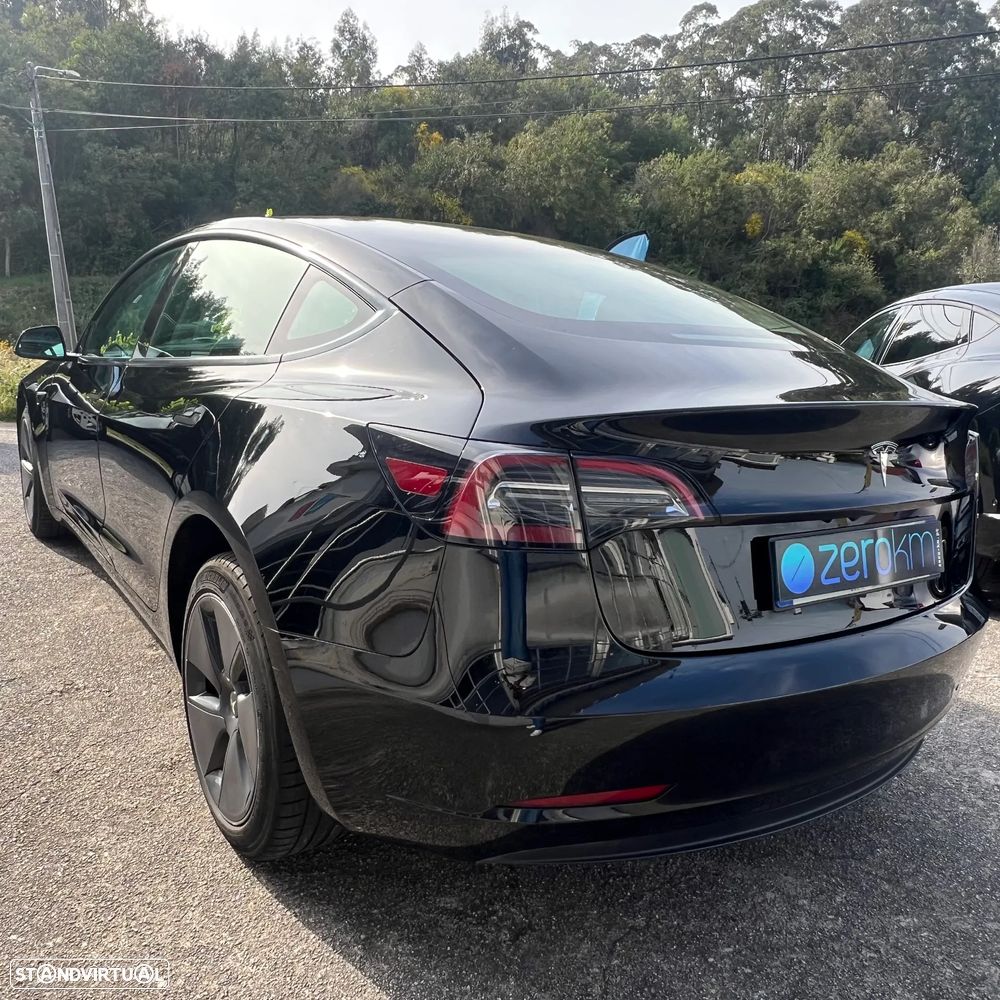 Tesla Model 3 Standard Range Plus RWD - 3