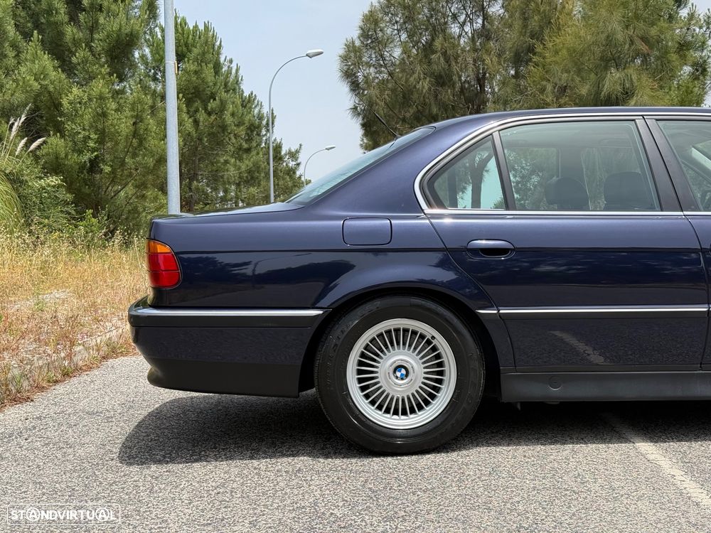 BMW 730 - 15