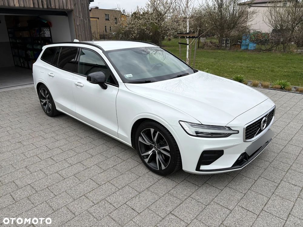 Volvo V60 T4 R-Design - 1