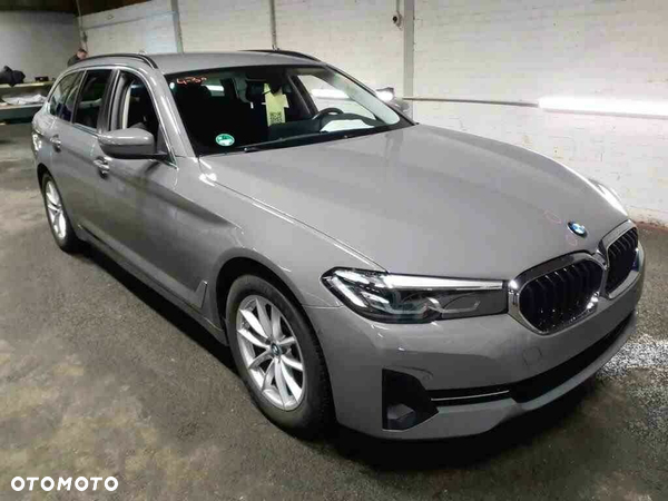 BMW Seria 5 520d xDrive mHEV