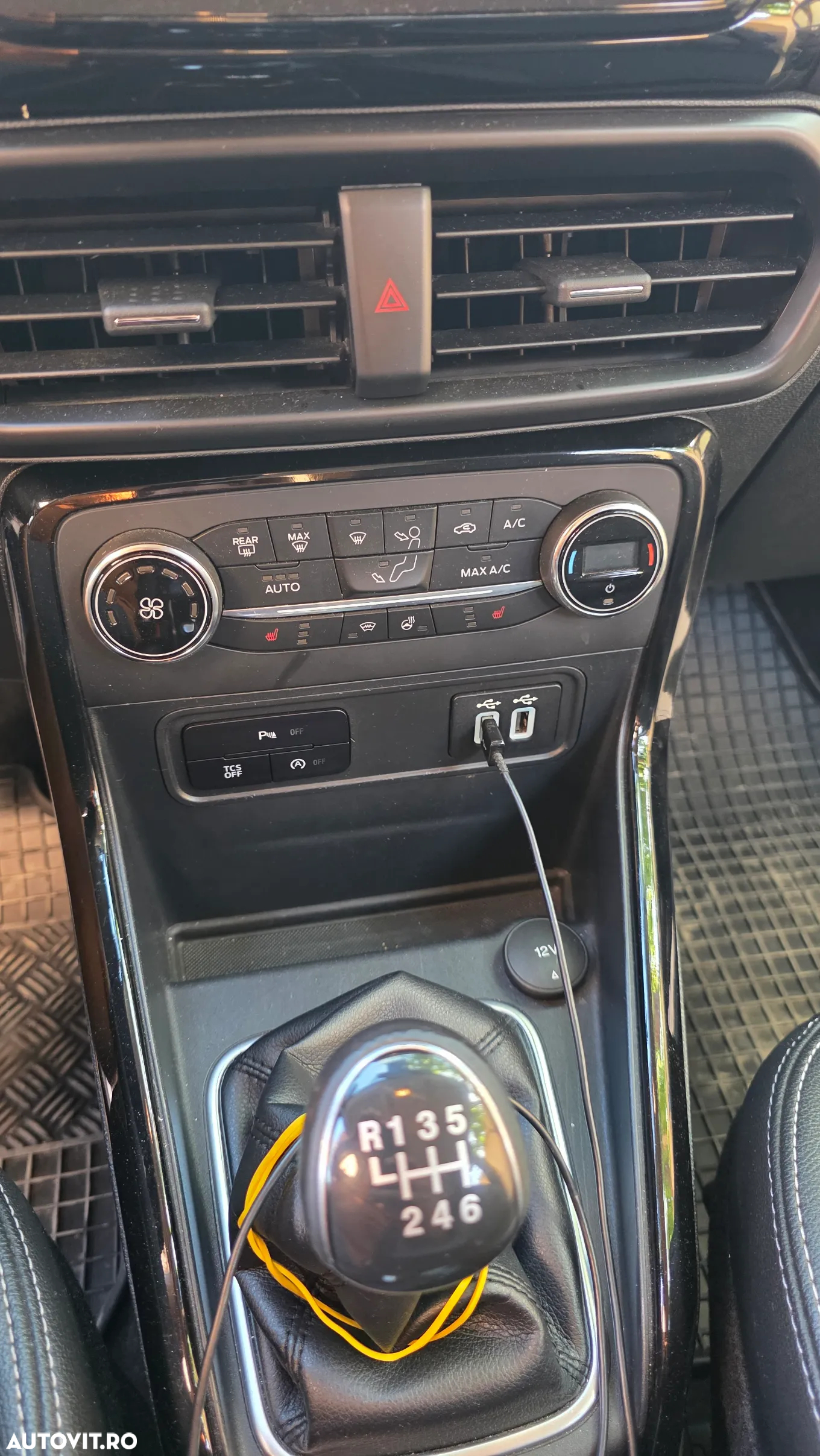 Ford EcoSport 1.5 EcoBlue Titanium - 13