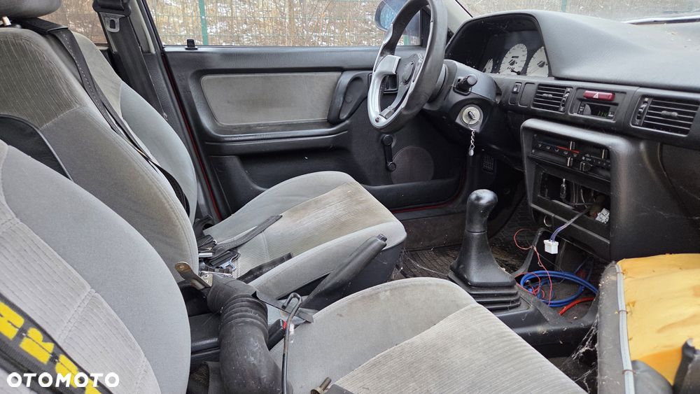 Mazda 323 - 6