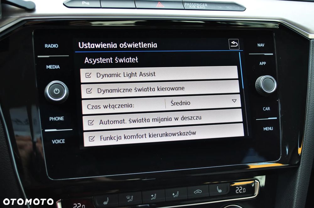Volkswagen Passat Variant 2.0 TDI SCR DSG Highline - 26