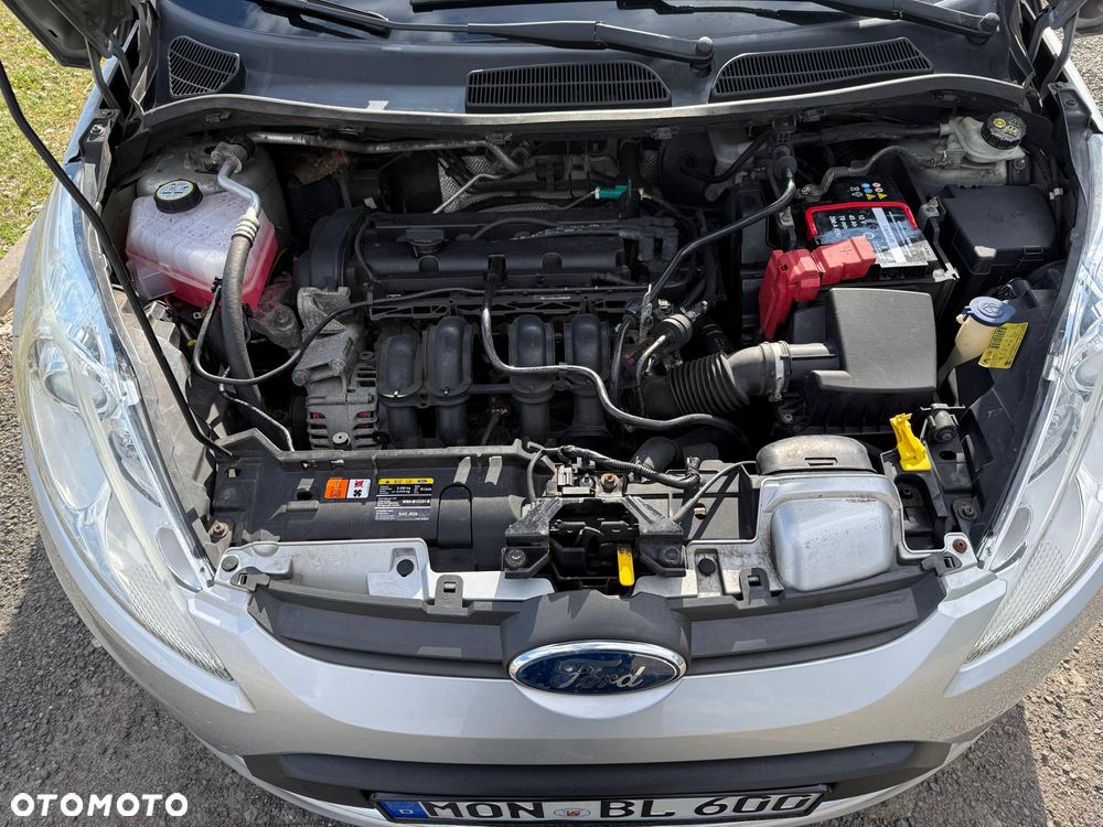 Ford Fiesta 1.4 Champions Edition - 27