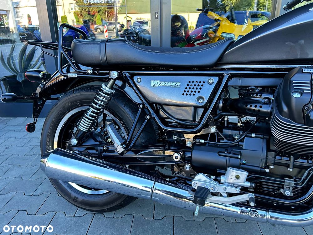 Moto Guzzi V9 - 15