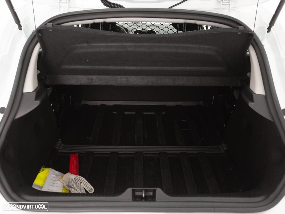 Renault Clio Van - 9