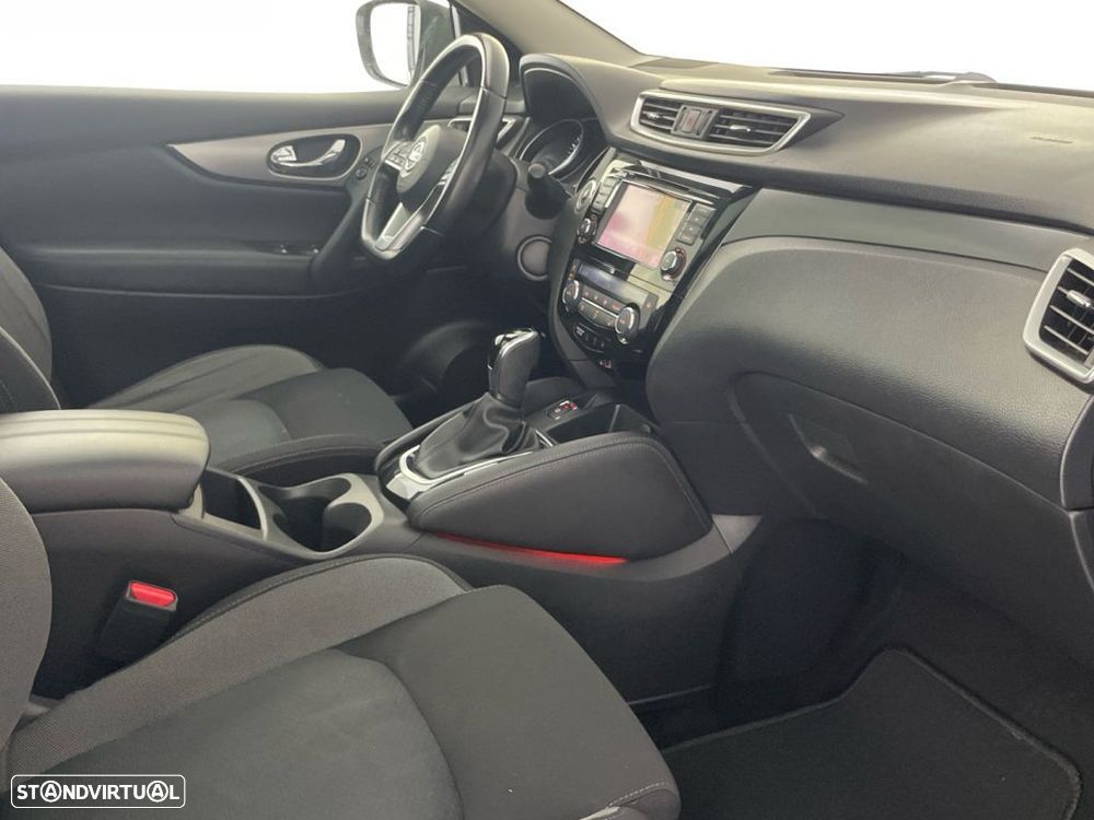 Nissan Qashqai 1.3 DIG-T Tekna DCT - 24