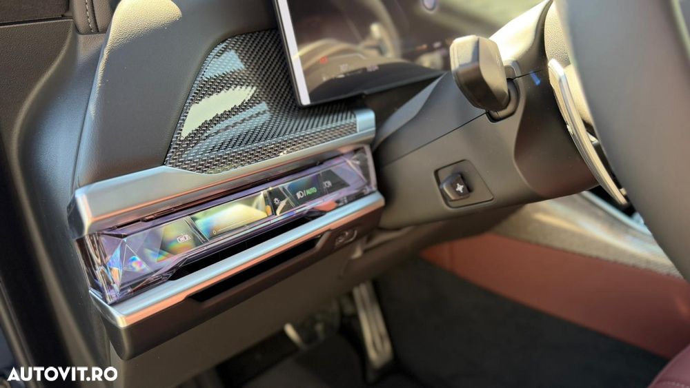 BMW Seria 7 740d xDrive MHEV - 11