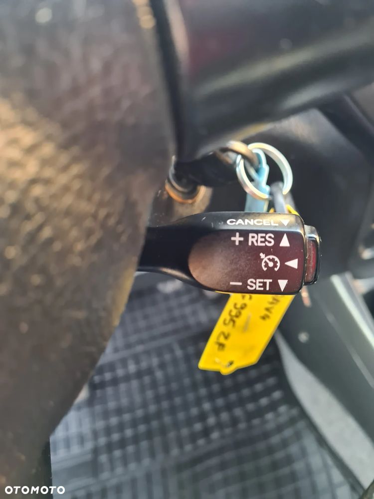 Toyota RAV4 - 24