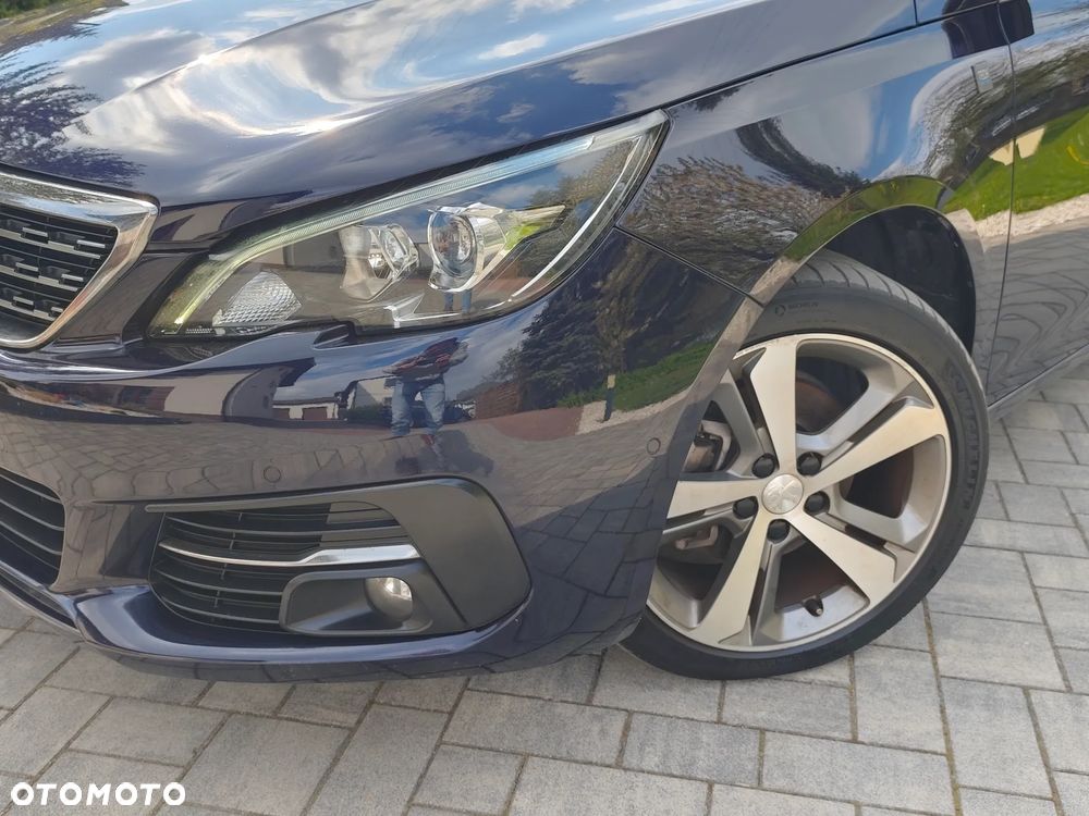 Peugeot 308 PureTech 130 GPF EAT8 Stop & Start Tech Edition - 12