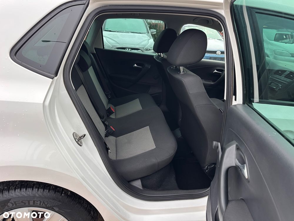 Volkswagen Polo - 15