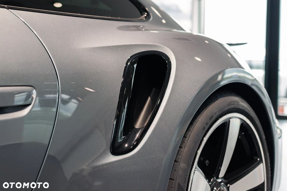 Porsche 911 Turbo S - 14