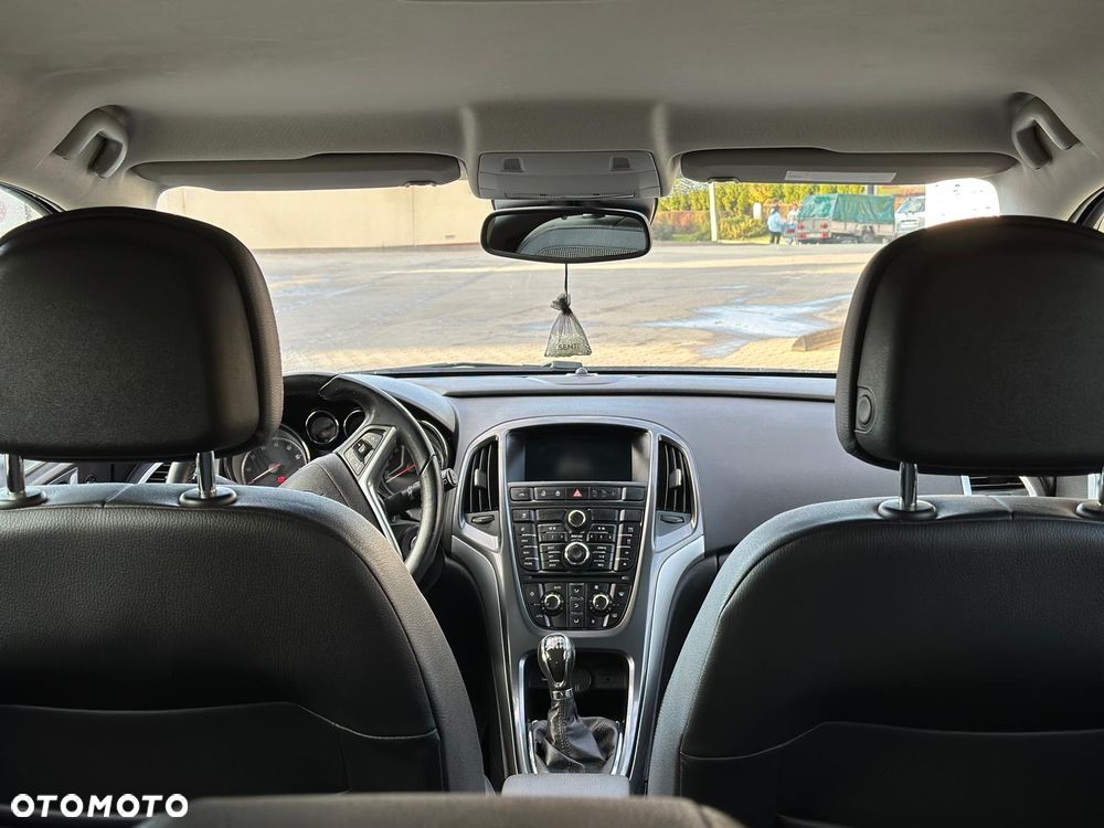 Opel Astra 1.4 Turbo Sports Tourer - 19