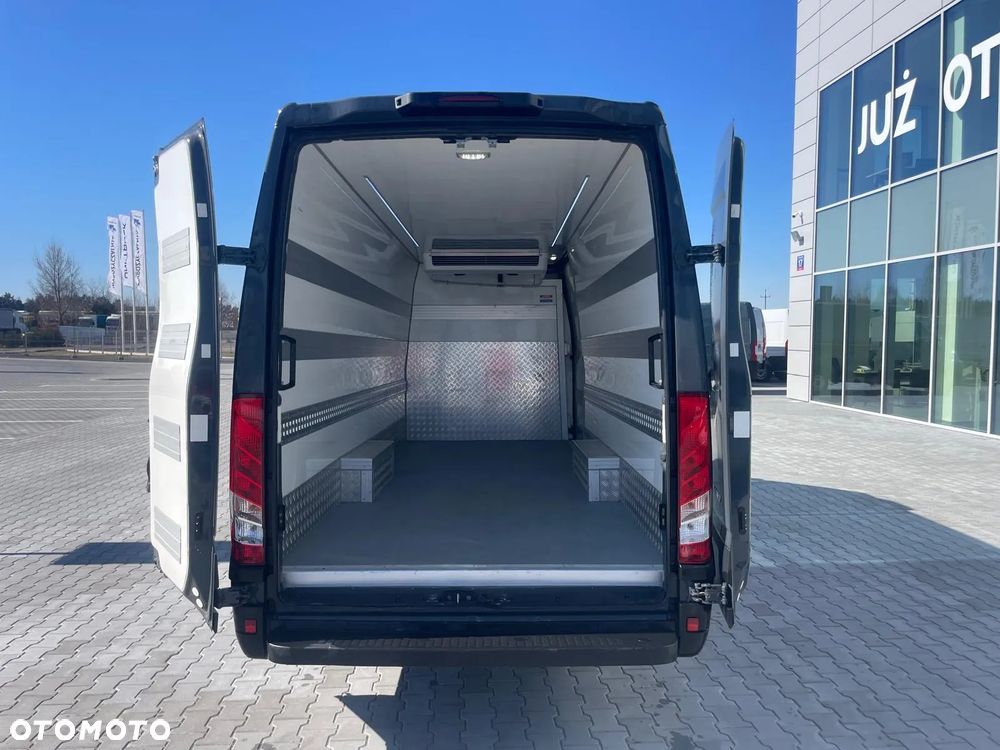 Iveco 35S18V Izoterma Furgon Maxi - 6