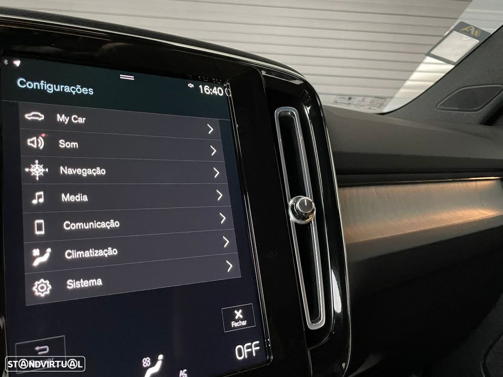 Volvo XC 40 2.0 B4 Inscription - 24