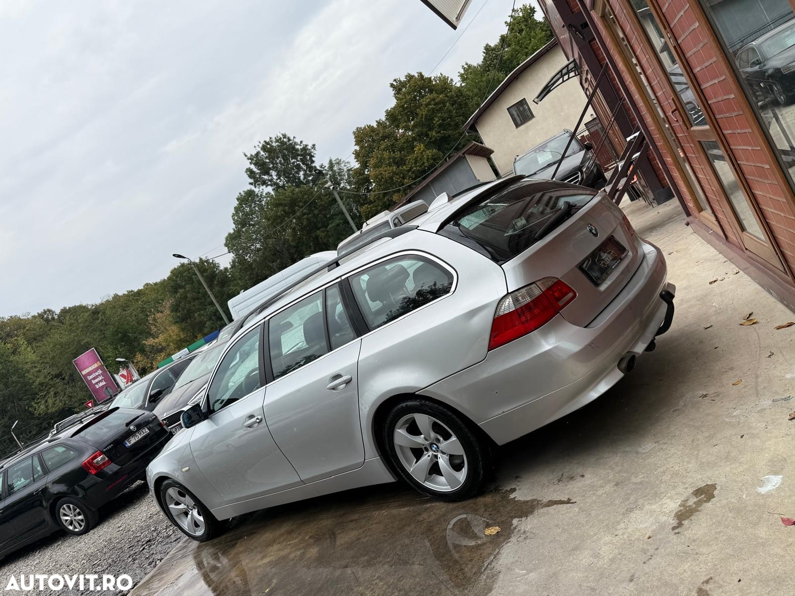 BMW Seria 5 520d Touring Aut. - 4