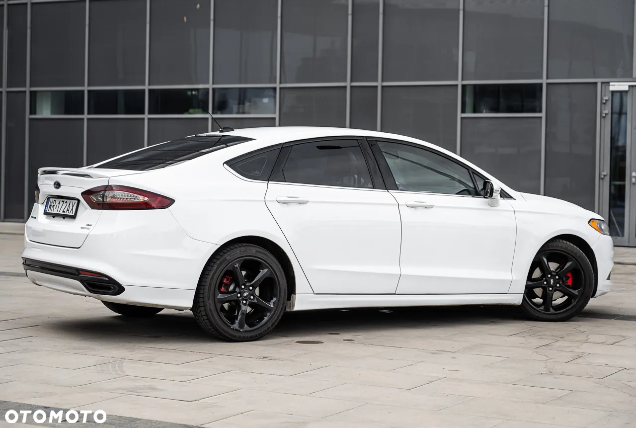 Ford Fusion - 14