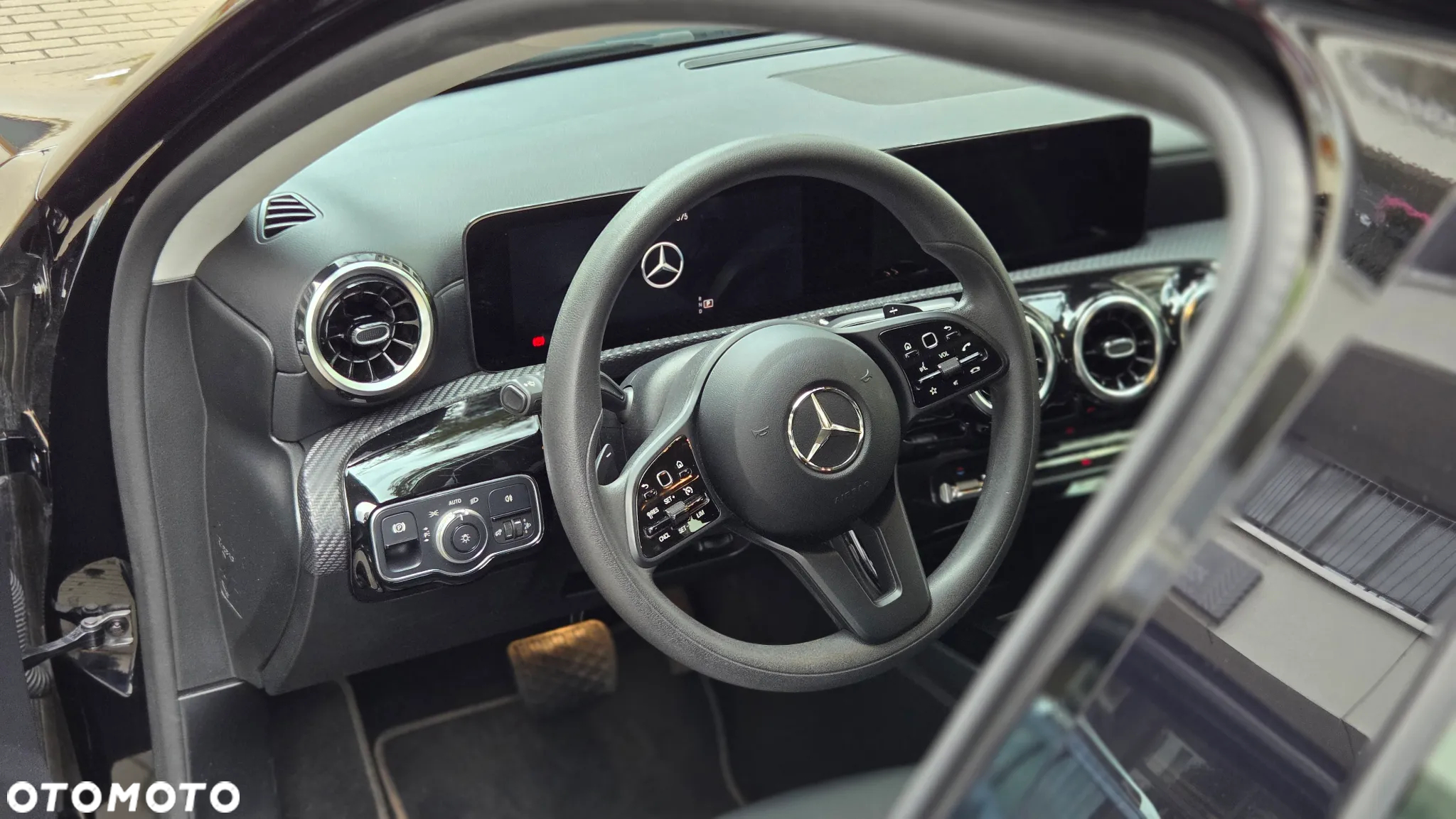 Mercedes-Benz Klasa A 180 d 8G-DCT - 15