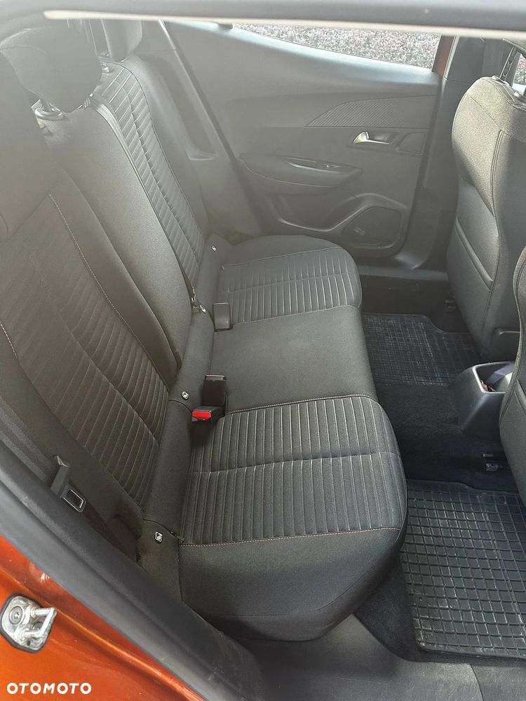 Peugeot 2008 1.2 PureTech Allure Pack S&S EAT8 - 11
