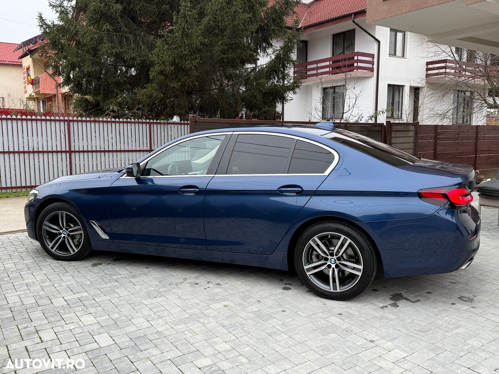 BMW Seria 5 530i xDrive Aut. - 11