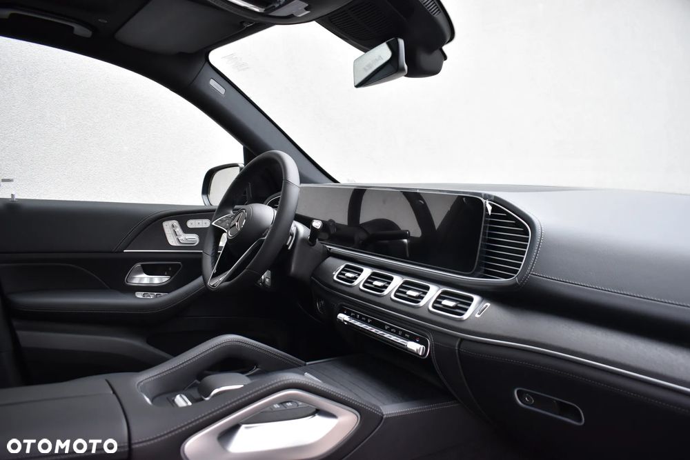 Mercedes-Benz GLE - 11