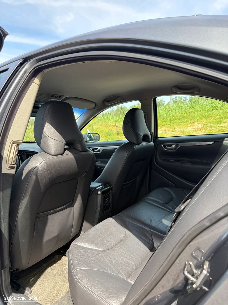 Volvo S60 2.4 D5 Nivel 2 - 11