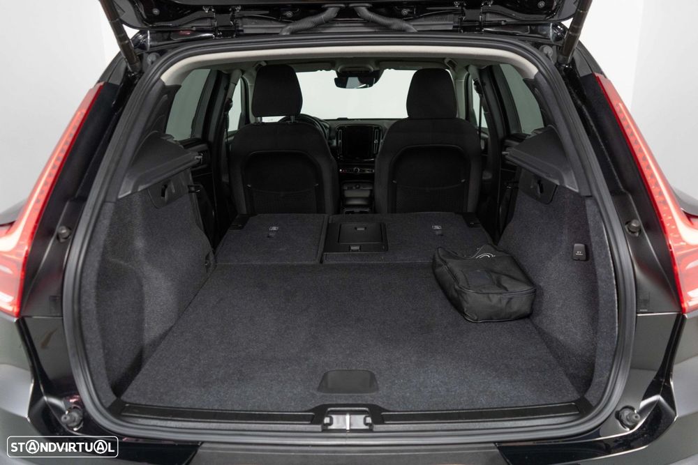 Volvo XC 40 1.5 T5 PHEV Momentum Plus - 17