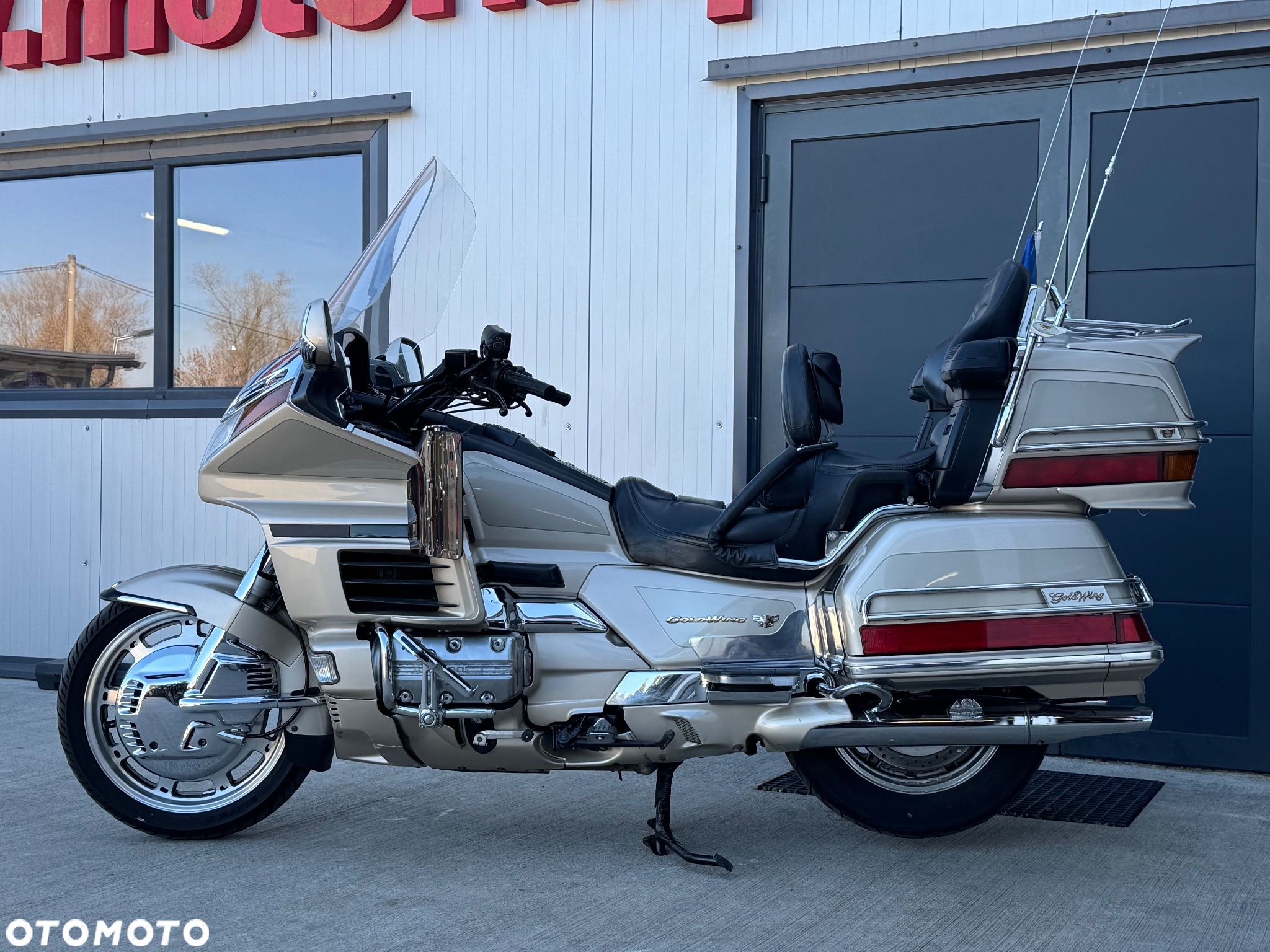 Honda GL - 32