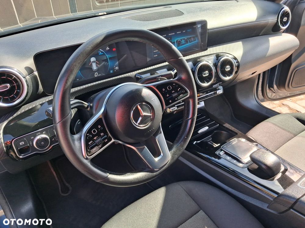 Mercedes-Benz CLA 200 d 8G-DCT Edition 2022 - 17